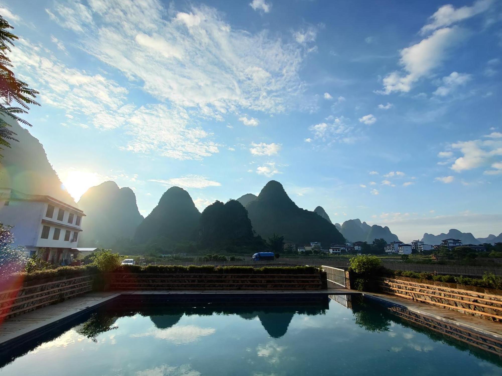 Гостевой дом Yangshuo Tea Cozy--One Way Free Pick Up From Airport Or Ts 4 Nights Экстерьер фото
