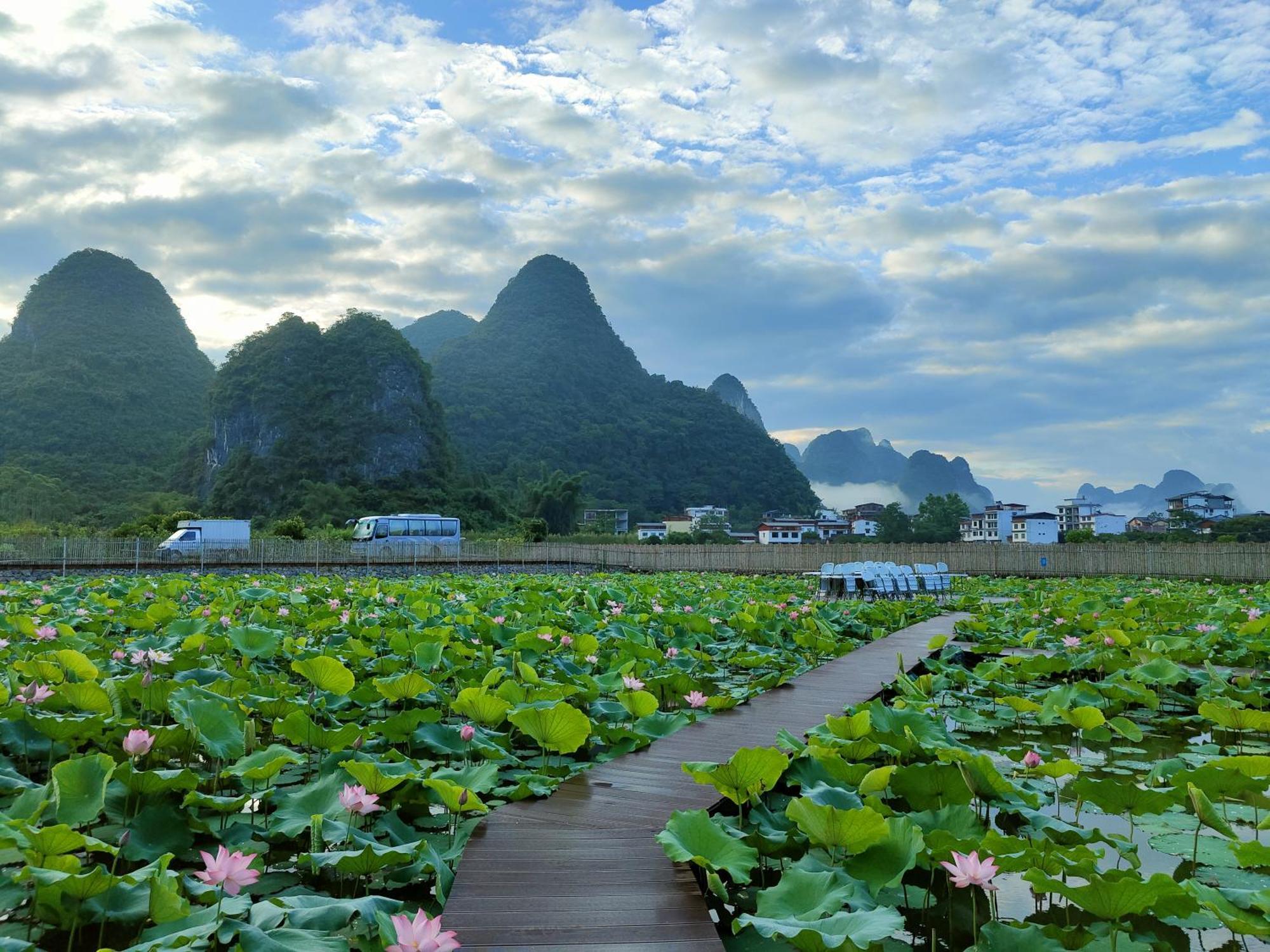 Гостевой дом Yangshuo Tea Cozy--One Way Free Pick Up From Airport Or Ts 4 Nights Экстерьер фото